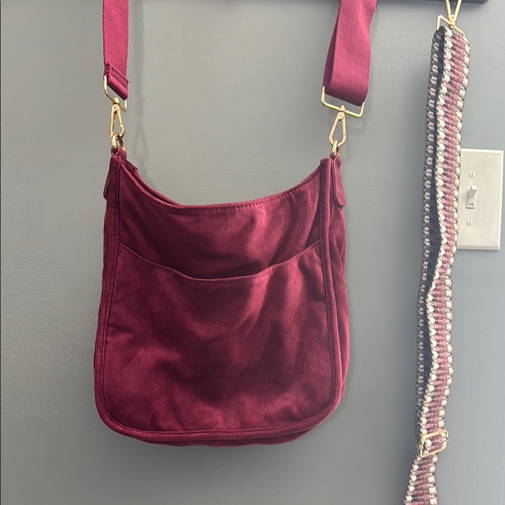 Chic Red Shoulder Bag With Adjustable Strap And S… - image 1